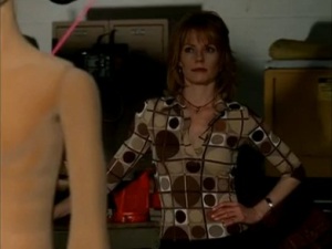 Catherine Willows bad shirt
